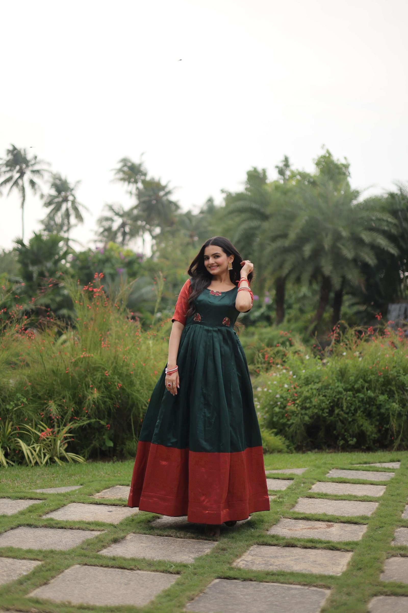 Green Banarasi Jacquard Silk Gown ? Elegant Free-Size Designer Party & Wedding Wear